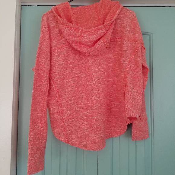 Sweatshirt - Picture 2 of 5